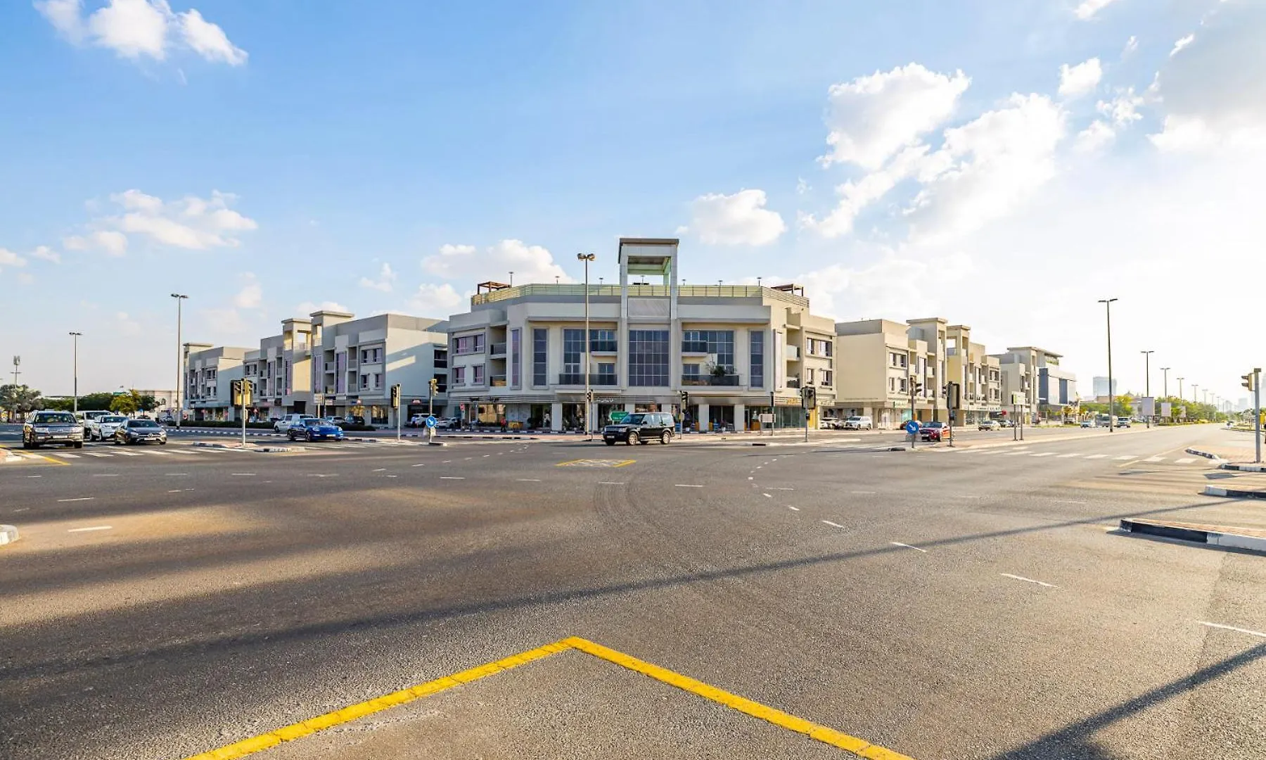 Apartment 2Br Api 1000 Community View Jumeirah Dubai